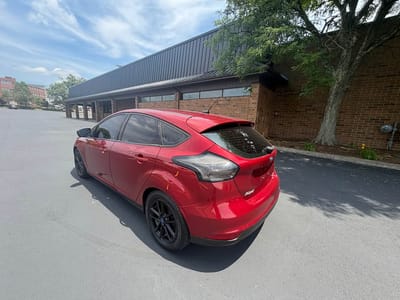 2016 Ford Focus Hatchback SE