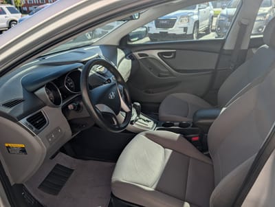 2012 HYUNDAI ELANTRA GLS(Middle grade)