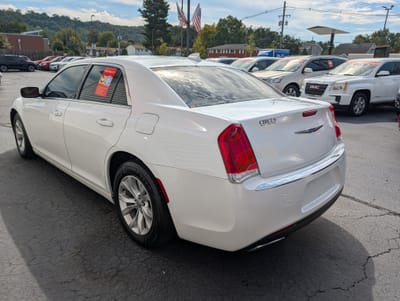 2015 CHRYSLER 300 LIMITED