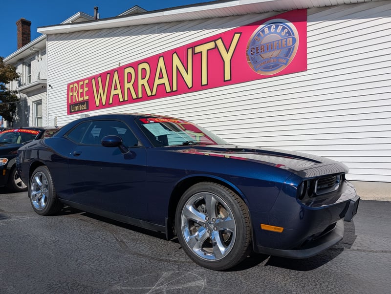 2014 DODGE CHALLENGER SXT Base