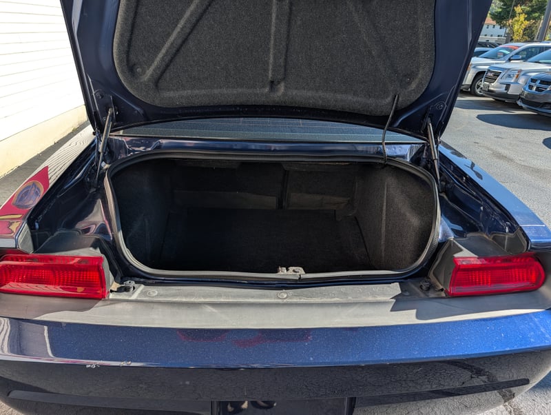 2014 DODGE CHALLENGER SXT Base