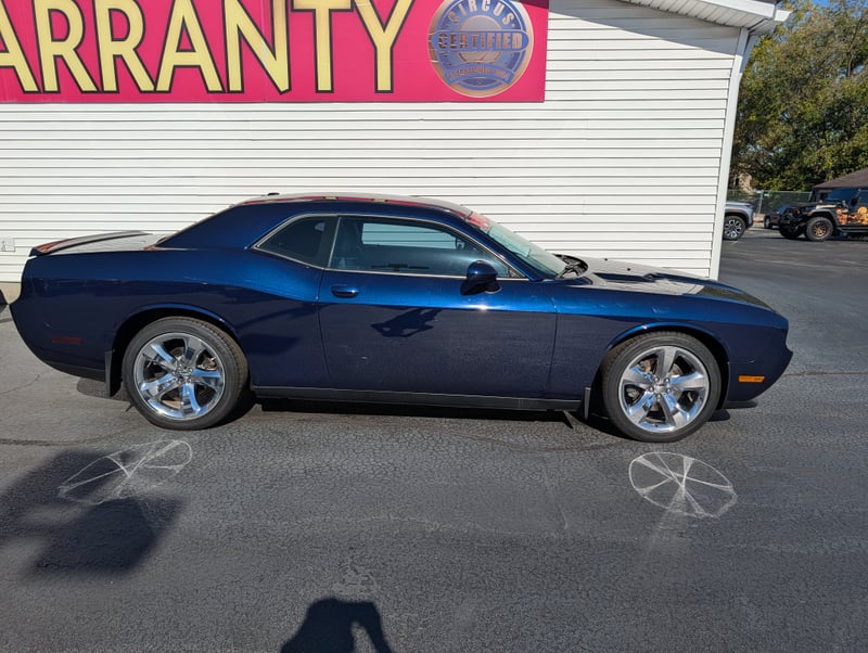 2014 DODGE CHALLENGER SXT Base