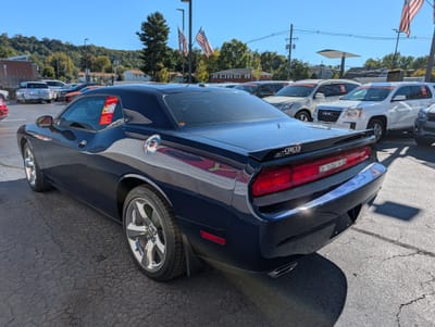 2014 DODGE CHALLENGER SXT Base