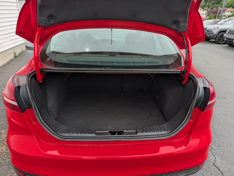 2016 FORD FOCUS SE SE
