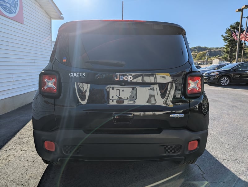2018 JEEP RENEGADE LATITUDE Latitude (North for Canada)
