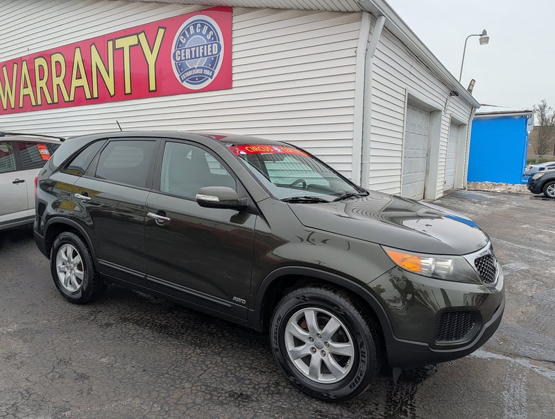 2013 KIA SORENTO EX; LX Base / LX