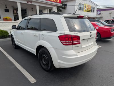 2010 DODGE Journey SE