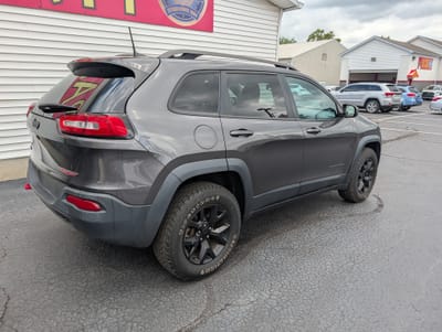 2016 JEEP CHEROKEE TRAILHAWK Trailhawk