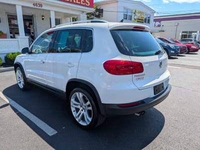 2012 VOLKSWAGEN TIGUAN S; SE; SEL; W