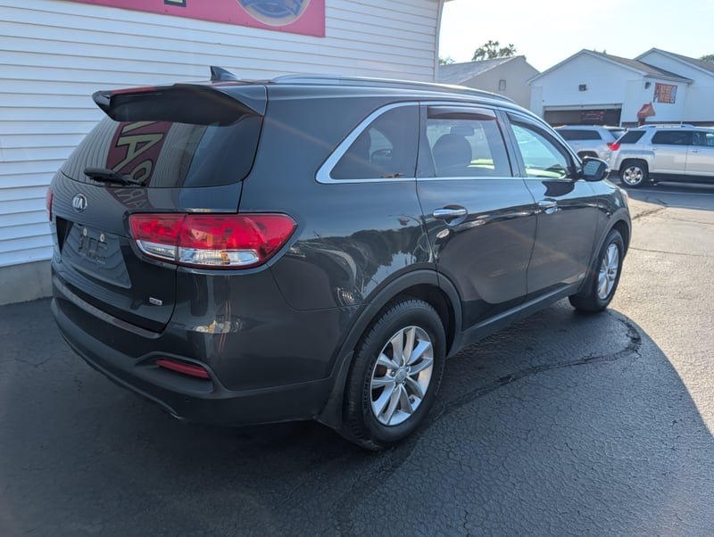 2018 KIA SORENTO LX; L L, LX