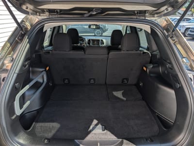 2016 JEEP CHEROKEE LATITUDE; N Latitude/Longitude/North