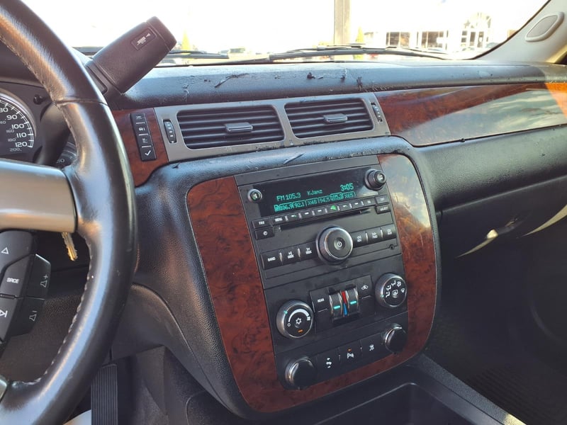 2011 Chevrolet Suburban LS