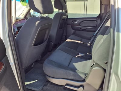 2011 Chevrolet Suburban LS