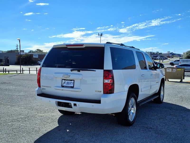 2011 Chevrolet Suburban LT