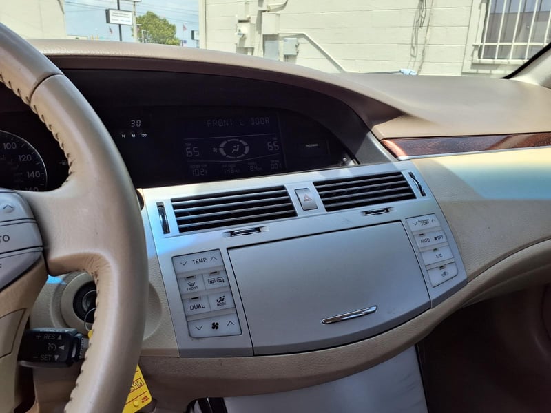 2008 Toyota Avalon XLS