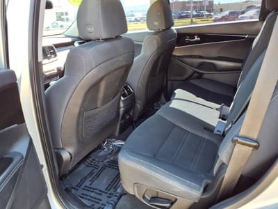 2020 Kia Sorento S V6