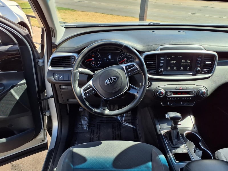 2020 Kia Sorento S V6