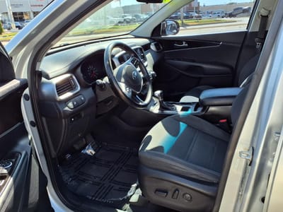2020 Kia Sorento S V6