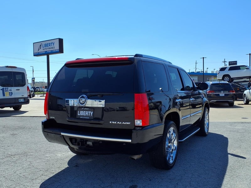 2011 Cadillac Escalade Luxury