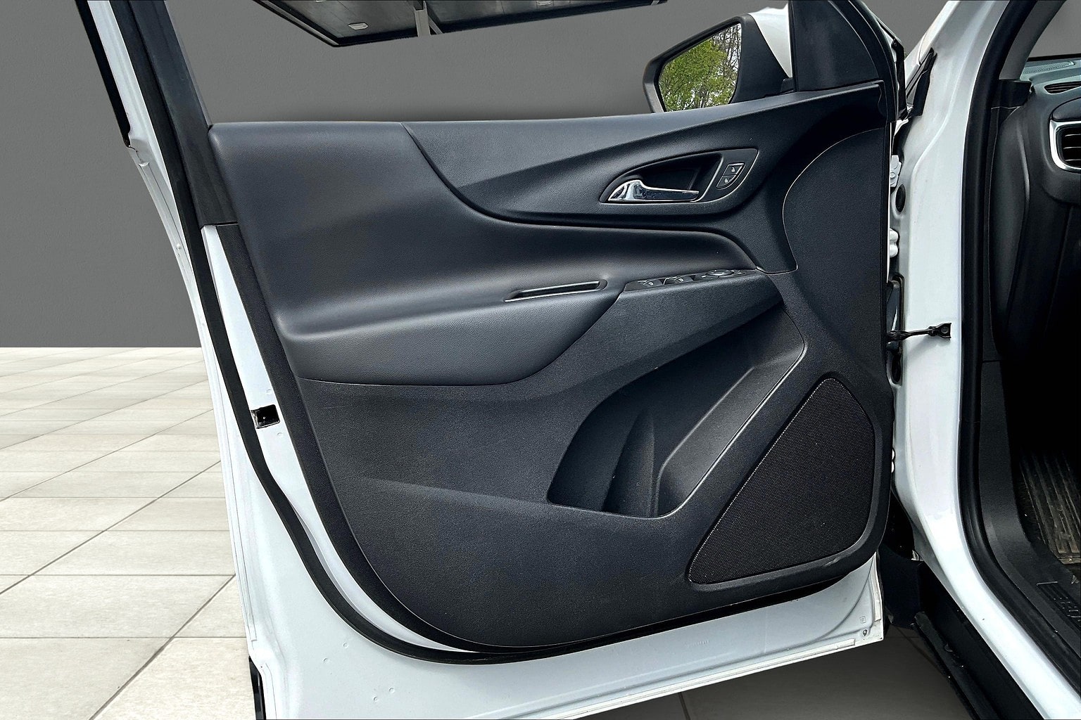 2020 Chevrolet Equinox LT - Photo 25