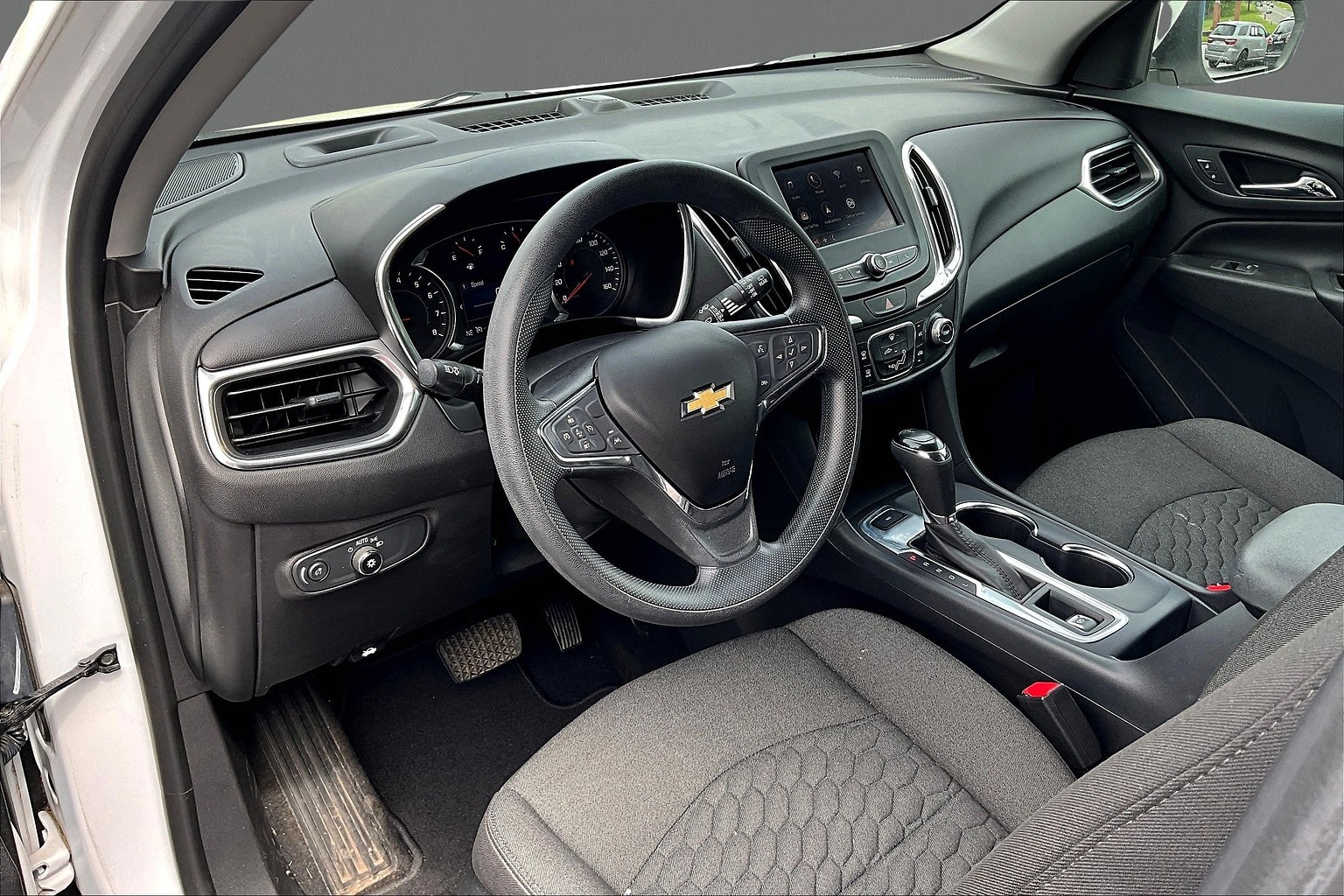 2020 Chevrolet Equinox LT - Photo 18