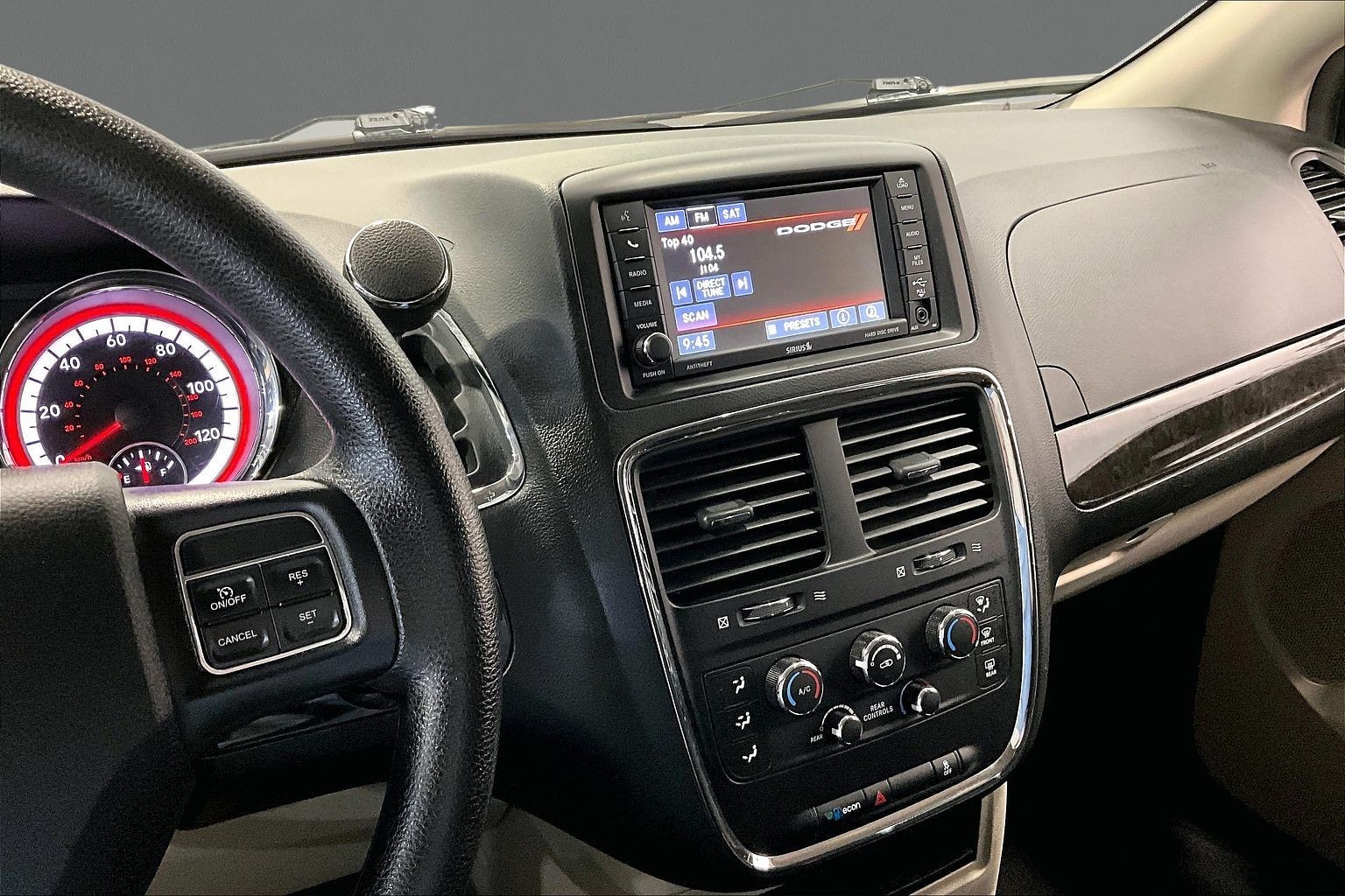 2018 Dodge Grand Caravan SE - Photo 11
