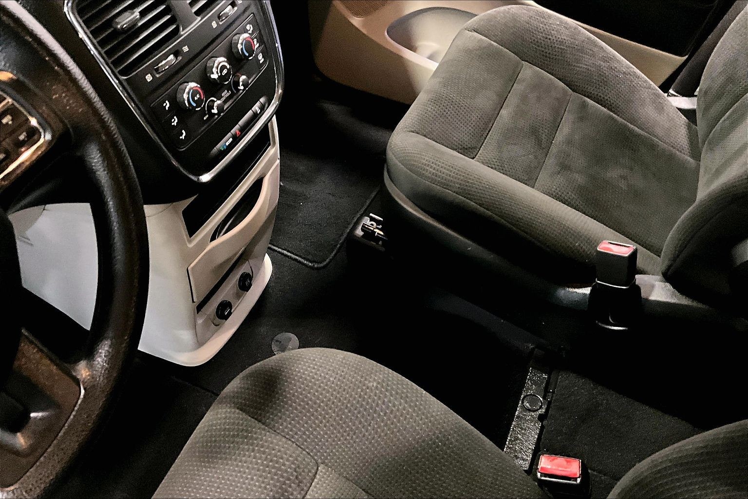 2018 Dodge Grand Caravan SE - Photo 20