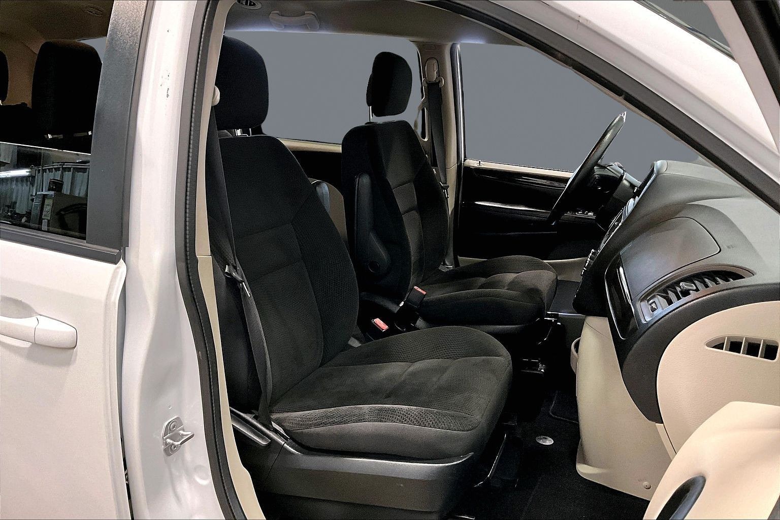 2018 Dodge Grand Caravan SE - Photo 12