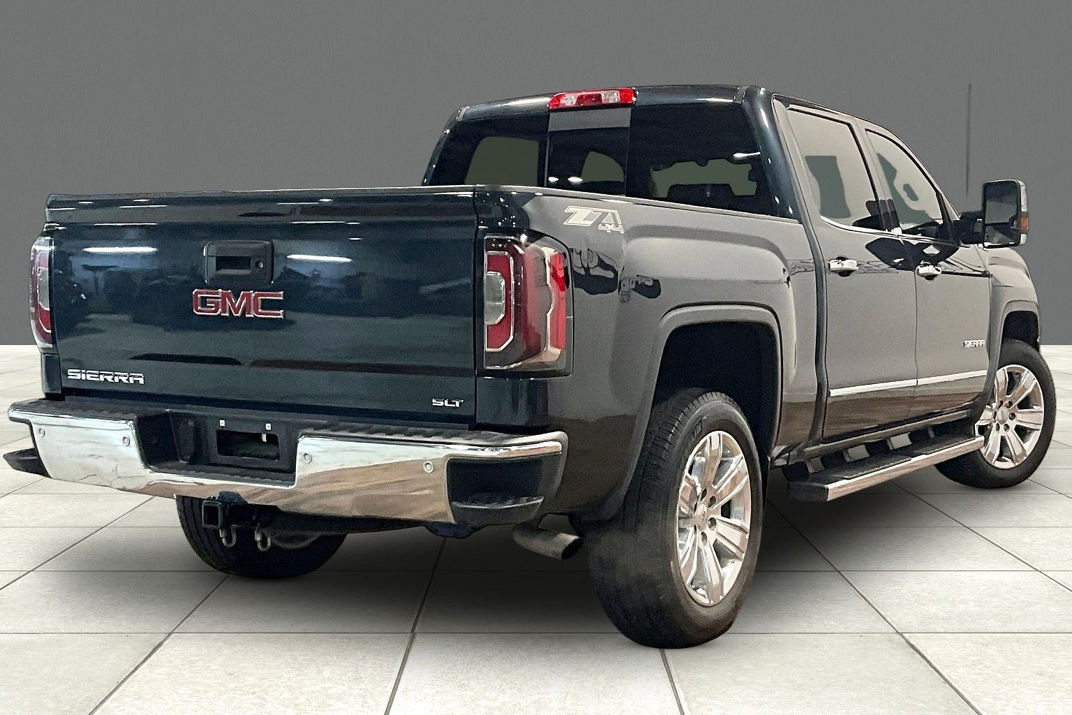 2018 GMC Sierra 1500 SLT - Photo 18