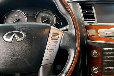 2017 INFINITI QX80