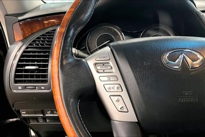 2017 INFINITI QX80