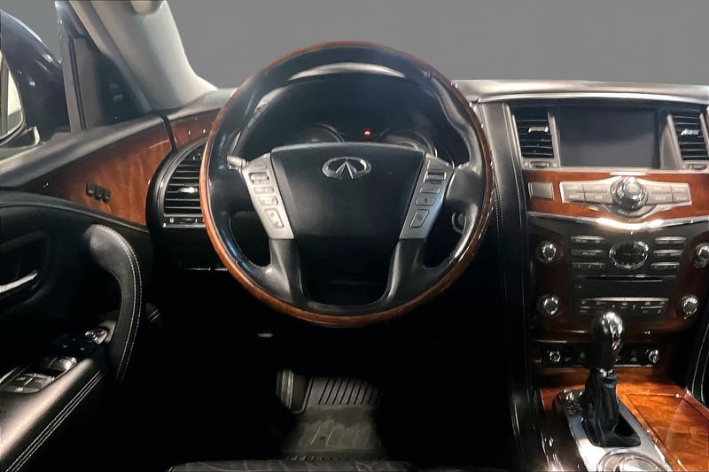 2017 INFINITI QX80