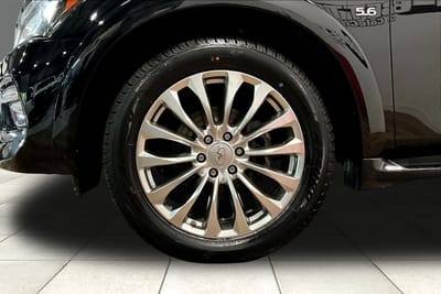 2017 INFINITI QX80