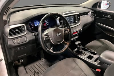 2020 KIA SORENTO S