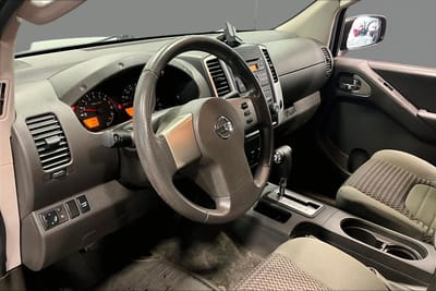 2010 NISSAN FRONTIER