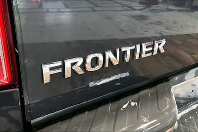 2010 NISSAN FRONTIER