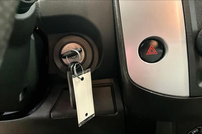 2010 NISSAN FRONTIER