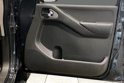2010 NISSAN FRONTIER