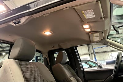 2010 NISSAN FRONTIER