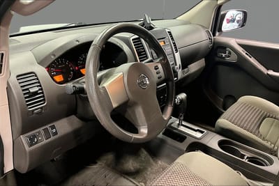 2010 NISSAN FRONTIER