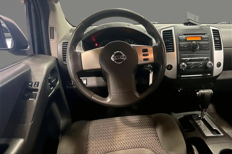 2010 NISSAN FRONTIER