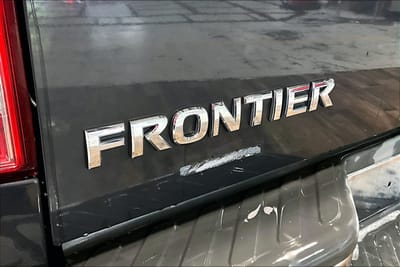 2010 NISSAN FRONTIER