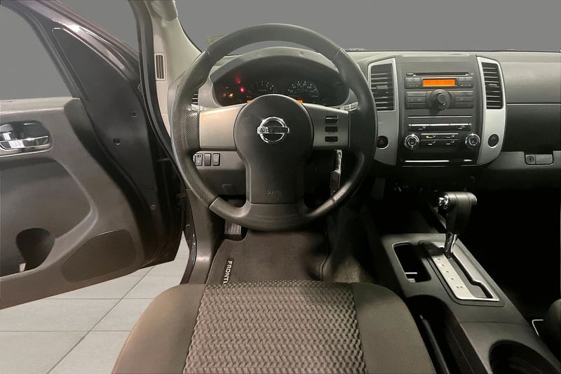 2012 NISSAN FRONTIER