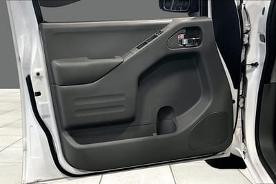 2016 NISSAN FRONTIER