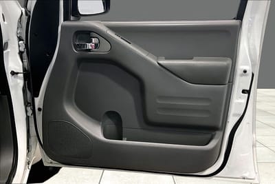 2016 NISSAN FRONTIER