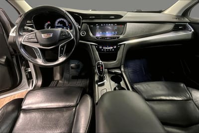 2017 CADILLAC XT5