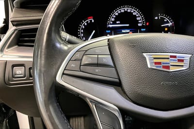 2017 CADILLAC XT5