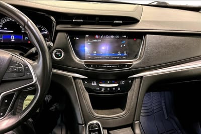 2017 CADILLAC XT5