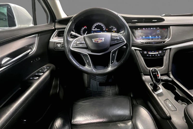 2017 CADILLAC XT5