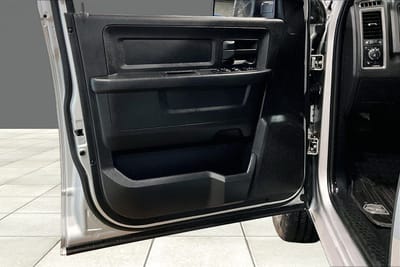 2017 DODGE RAM